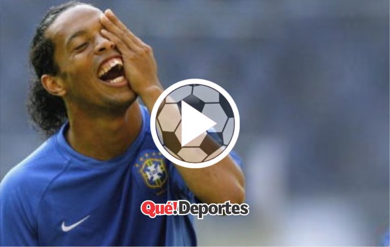 Ronaldinho haciendo de las suyas ¿Este gol es válido?