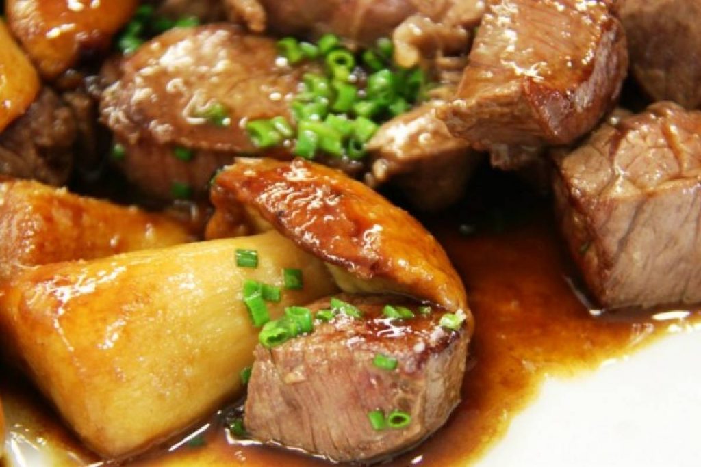 Cómo hacer la salsa al whisky 3 Sirve y degusta la salsa al whisky