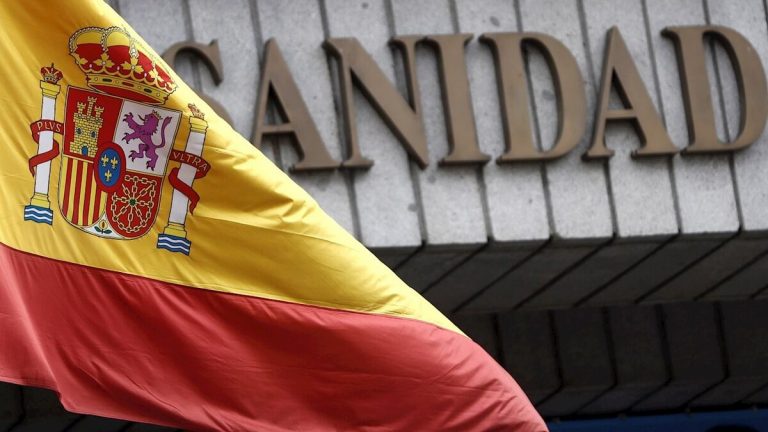 Sanidad registra 23.700 nuevos casos de Covid-19, 10.877 en las últimas 24 horas
