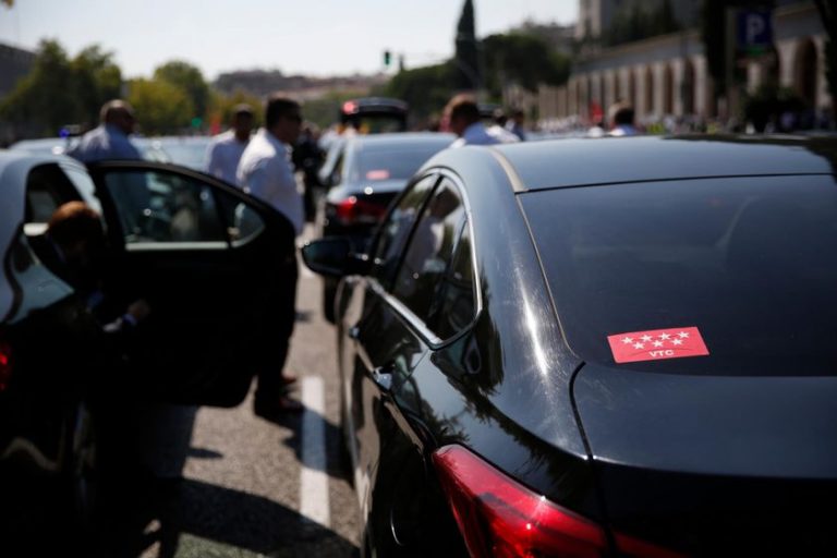 El sector VTC de Madrid acuerda un convenio colectivo