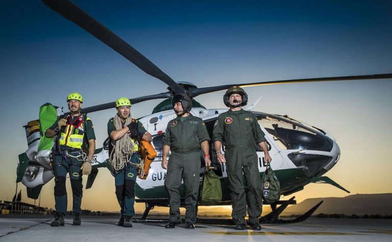 Rescatados cinco jóvenes en vaqueros en Navacerrada con síntomas de hipotermia