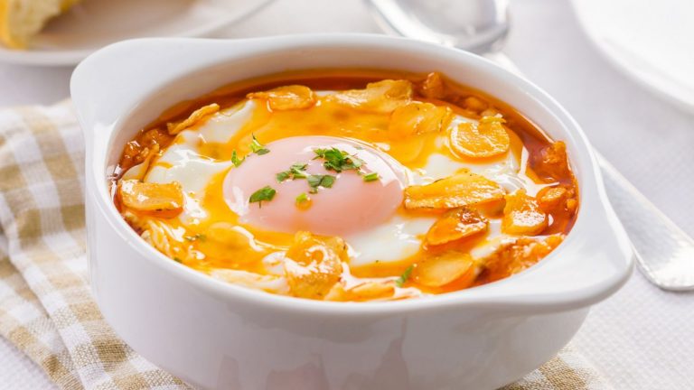 Sopa de ajo: cómo hacer el plato ideal para el invierno