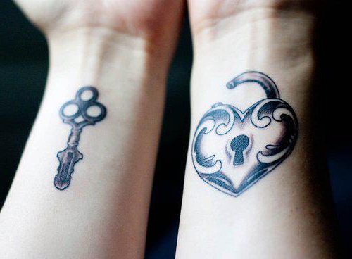 10 tatuajes románticos para parejas enamoradas