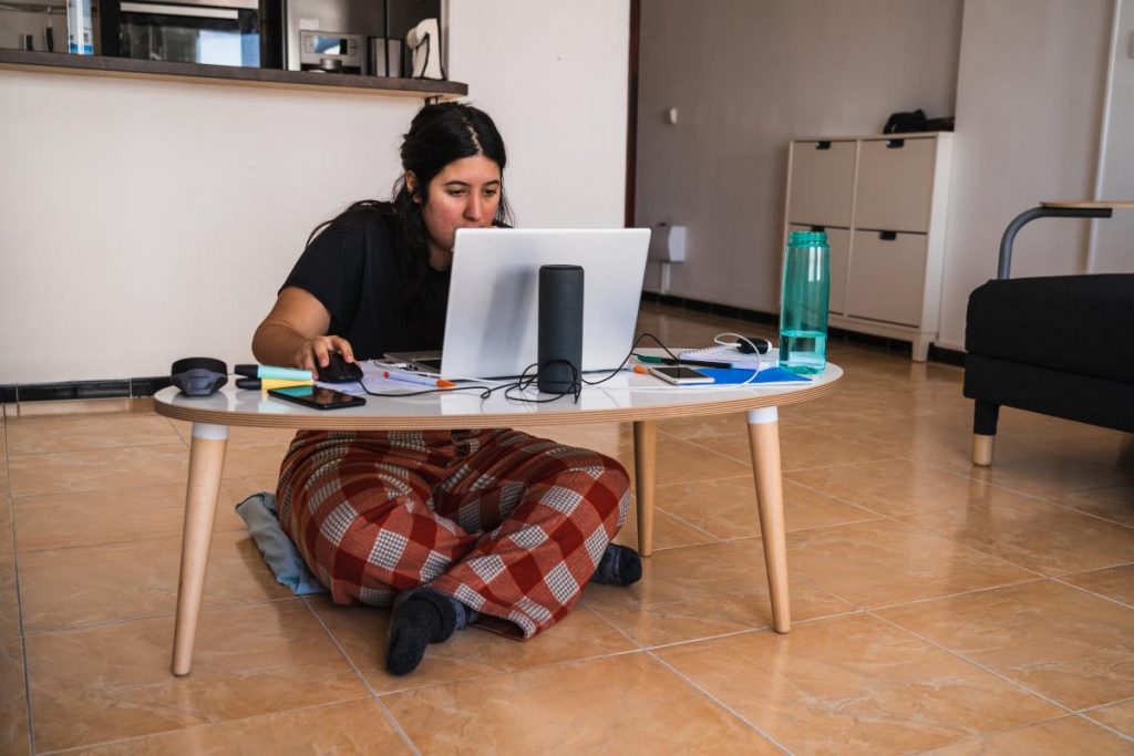 4 puntos por los que no teletrabajar en pijama