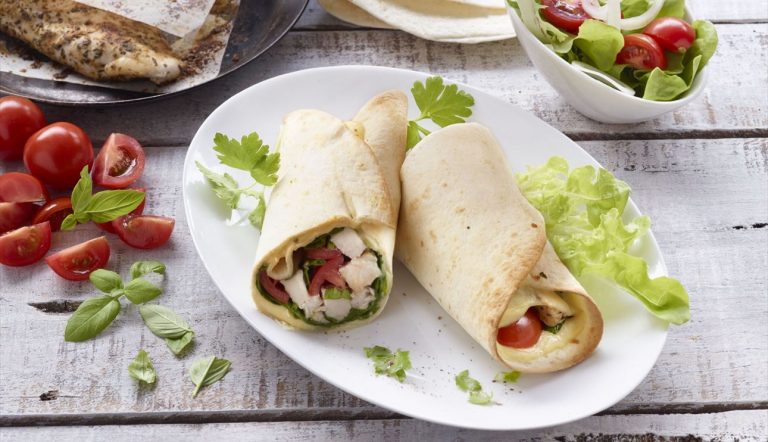 Cómo hacer un wrap de pollo para chuparte los dedos