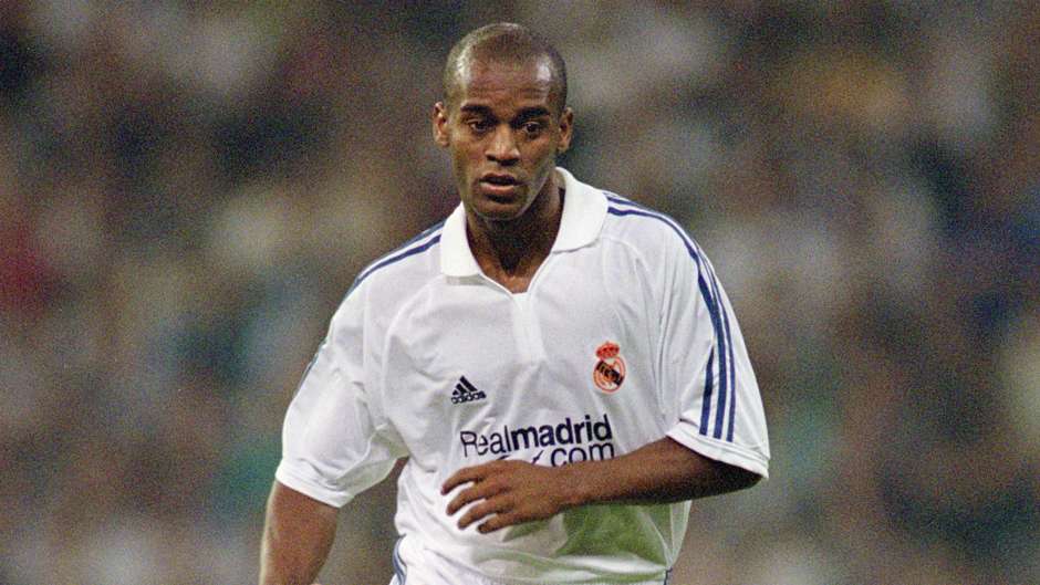 10 futbolistas que arruinaron su carrera por dinero 05