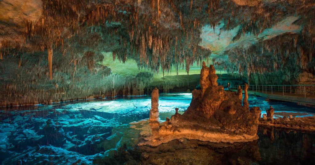 Estas son las cuevas más impresionantes que puedes visitar en España 16 Cuevas del Drach (Mallorca)