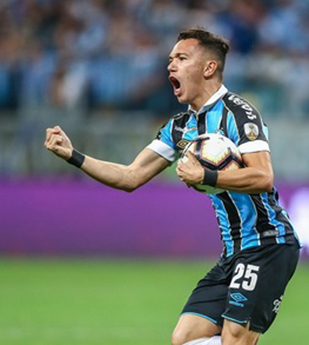 ¡Filtrado! Este es el crack al que Florentino Pérez tiene en el punto de mira (y puede ser suyo) 2 Florentino Pérez