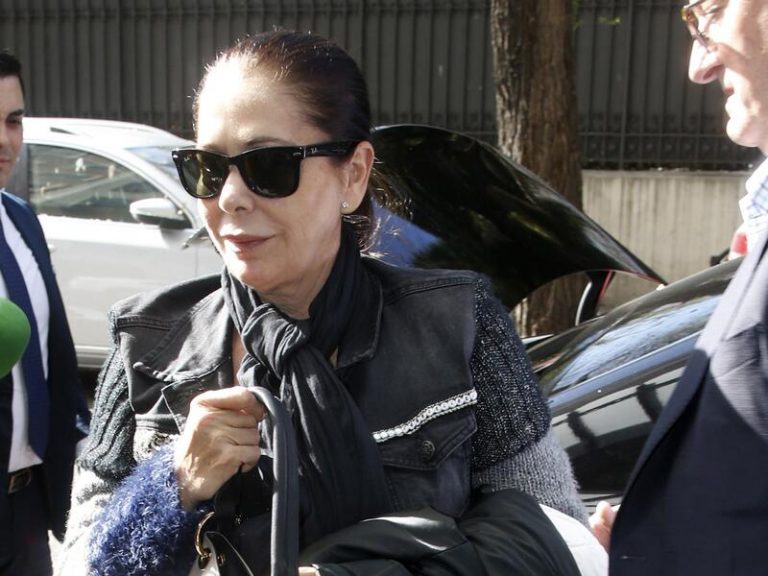 Isabel Pantoja recibe visita en Cantora