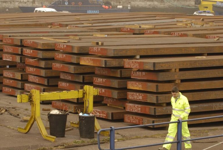 Los precios de exportaciones e importaciones moderaron su caída para cerrar 2020