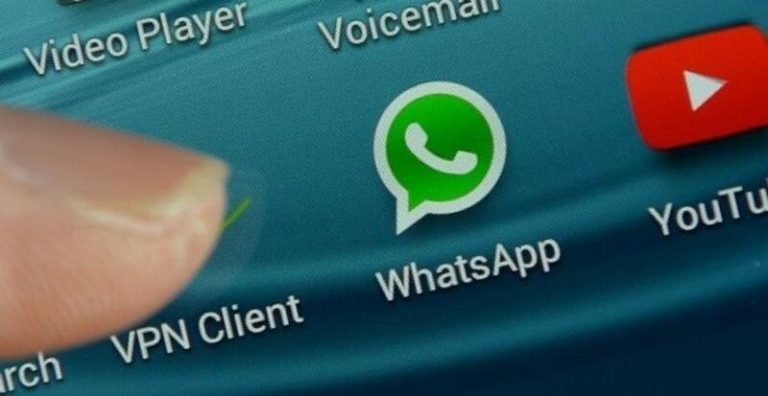 Identifican una versión falsa de WhatsApp que roba información de los usuarios