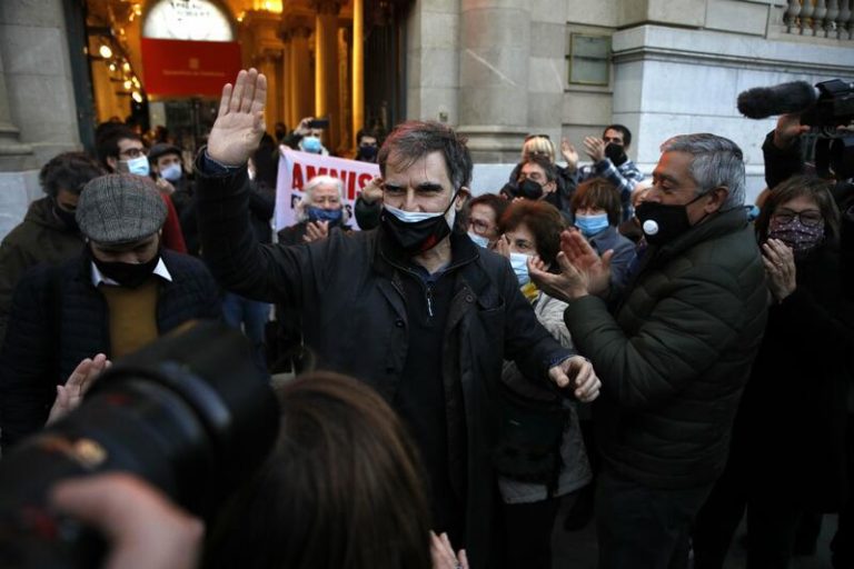 Cuixart pide votar como respuesta a quienes 