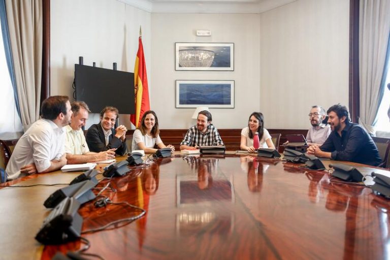 El Gobierno prepara su propuesta de ley para despenalizar los delitos de opinión