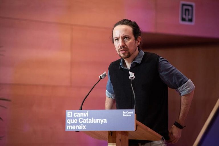 Iglesias ironiza con la mediación de López entre el PP y Bárcenas: 