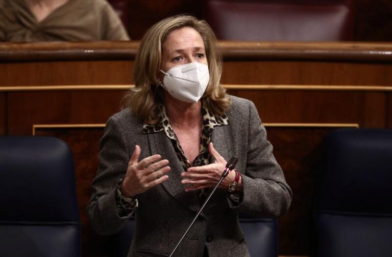 Calviño a Iglesias, sobre los presos del 1-O: 