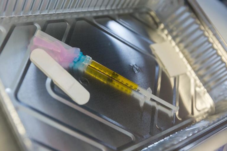 Janssen prevé que Europa apruebe su vacuna en marzo