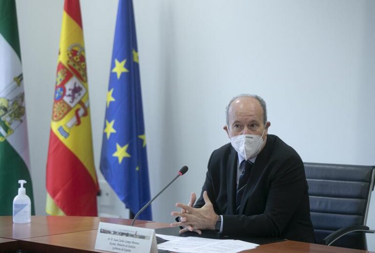 Campo, sobre la derogación de los delitos de opinión: 