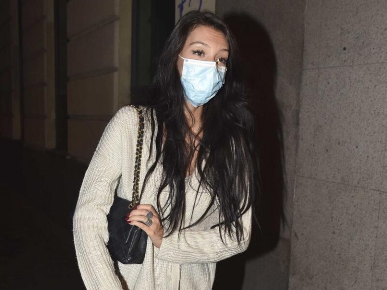 Alejandra Rubio evita pronunciarse sobre la vuelta de su madre Terelu a 