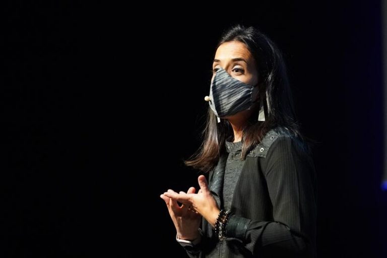 Sara Buesa dice que 