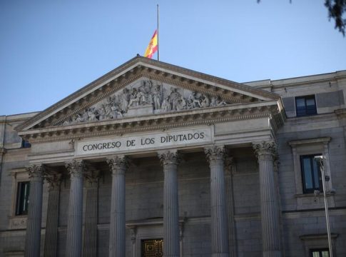 PSOE pide regular los lobbies y sancionar a políticos que oculten reuniones con ellos PSOE pide regular los lobbies y sancionar a políticos que oculten reuniones con ellos