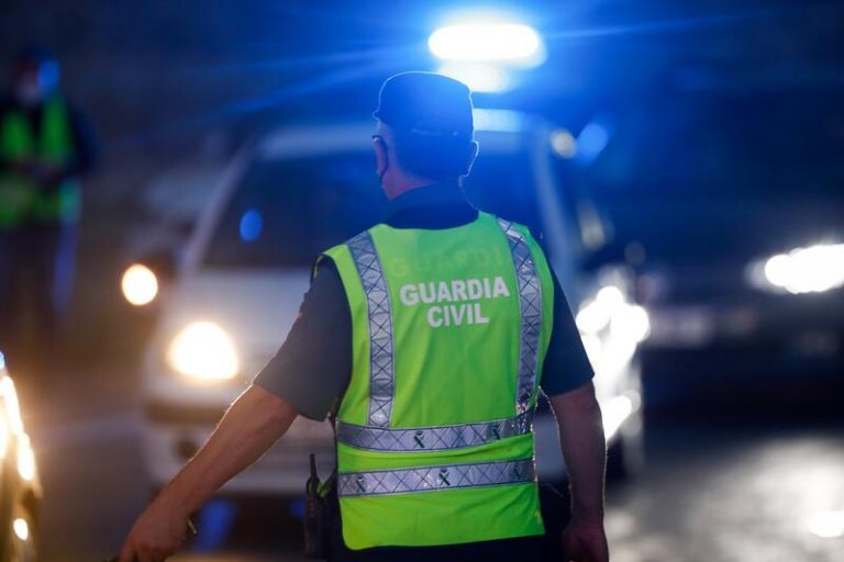 Policía y Guardia Civil comienzan a vacunarse masivamente en Madrid