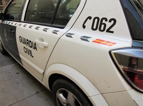 Muere apuñalado un hombre en la puerta de una iglesia de Alcalá la Real (Jaén) Muere apuñalado un hombre en la puerta de una iglesia de Alcalá la Real (Jaén)