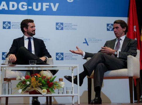 Casado y Aznar coincidirán este martes tras la salida de Génova y el inicio del juicio de la 'caja B' Casado y Aznar coincidirán este martes tras la salida de Génova y el inicio del juicio de la 'caja B'