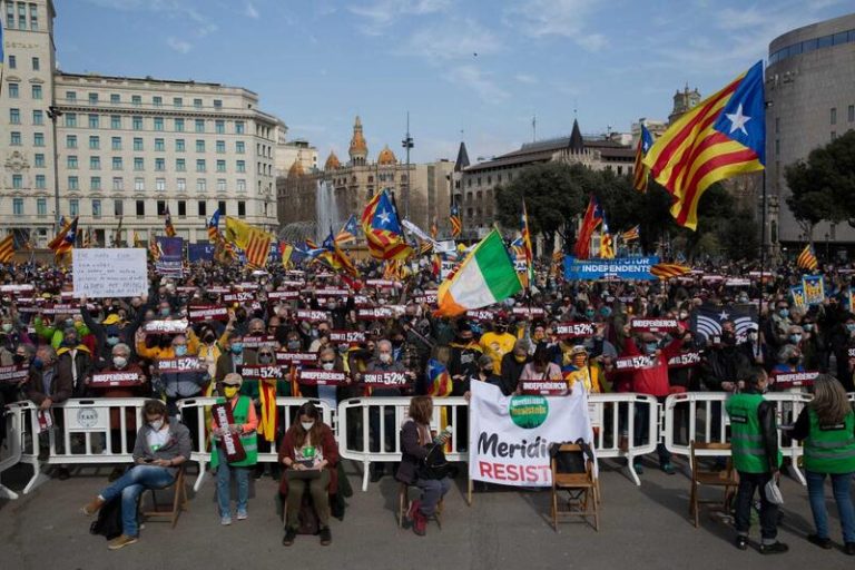 Unas 3.000 personas se concentran en Barcelona convocadas por la ANC