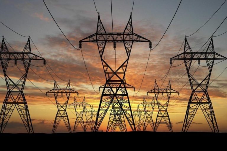 ACIE pide retrasar la nueva estructura de peajes y cargos eléctricos