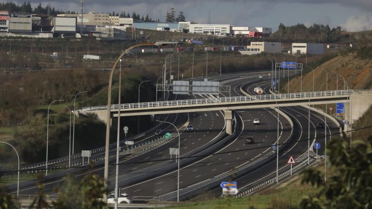 Podemos pide a Transportes investigar la concesión de la AP-9 por Aznar