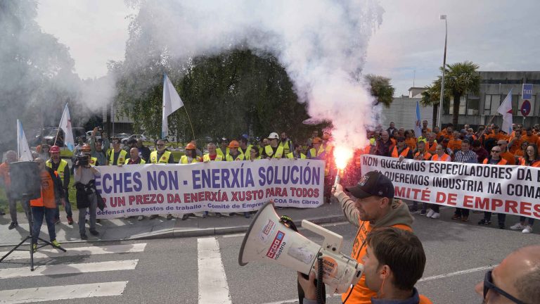 Alcoa y Gobierno buscan llegar a un acuerdo de venta de la planta de Lugo antes del 30-A