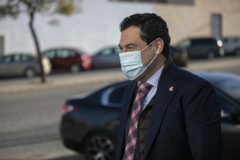 Andalucía descarta cambios en las restricciones y pide paciencia a la población