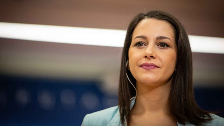 Arrimadas ofrece a Sánchez cuatro pactos de Estado ante la crisis del Covid-19