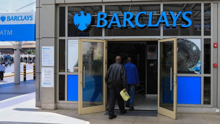 El beneficio de Barclays cae un 38% en 2020, hasta 1.762 millones