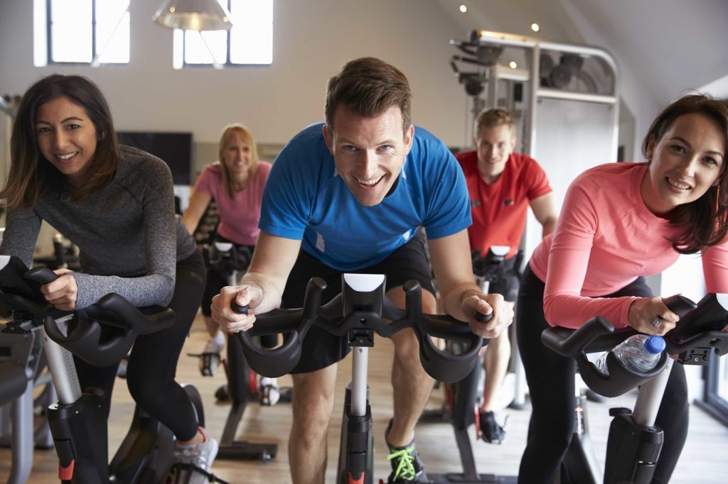 Bicicleta estática: este es el tiempo que debes pedalear para adelgazar a la semana 159 Bicicleta estática este es el tiempo que debes pedalear para adelgazar a la semana