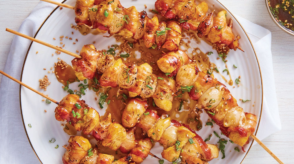 Preparación original de las brochetas de pollo y verduras