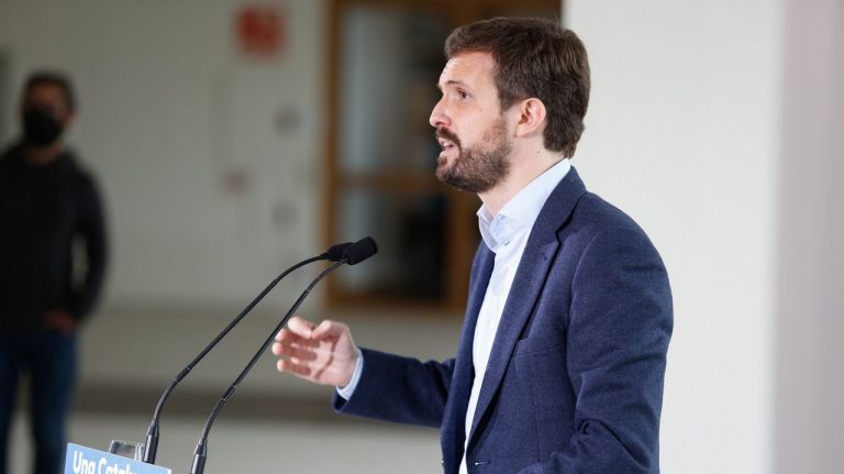 Casado confía en sumar apoyos de última hora a Alejandro Fernández