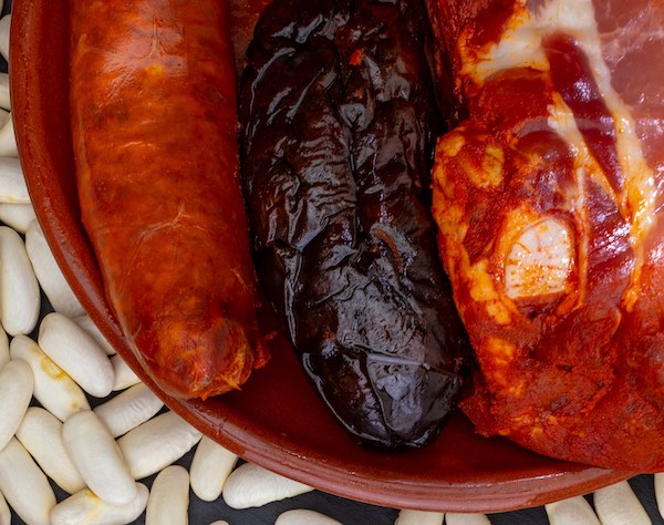 Cocido montañés: el plato tradicional típico de Cantabria que puedes hacer en tu casa 6 Se trata de un plato de tradición