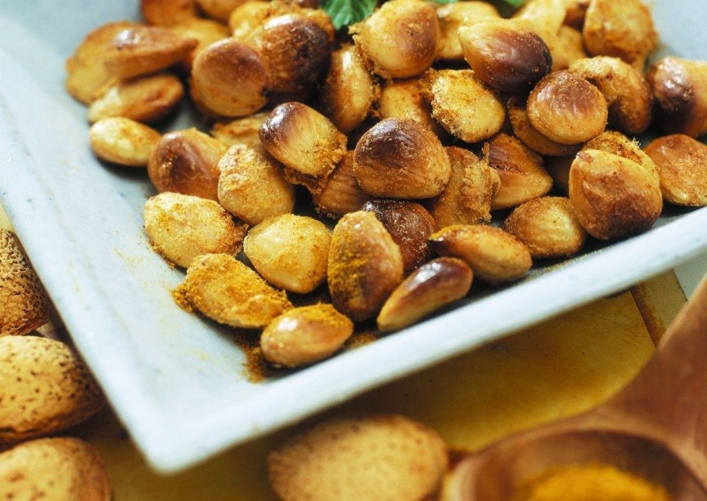 Cómo hacer frutos secos tostados al curry 6 Preparación