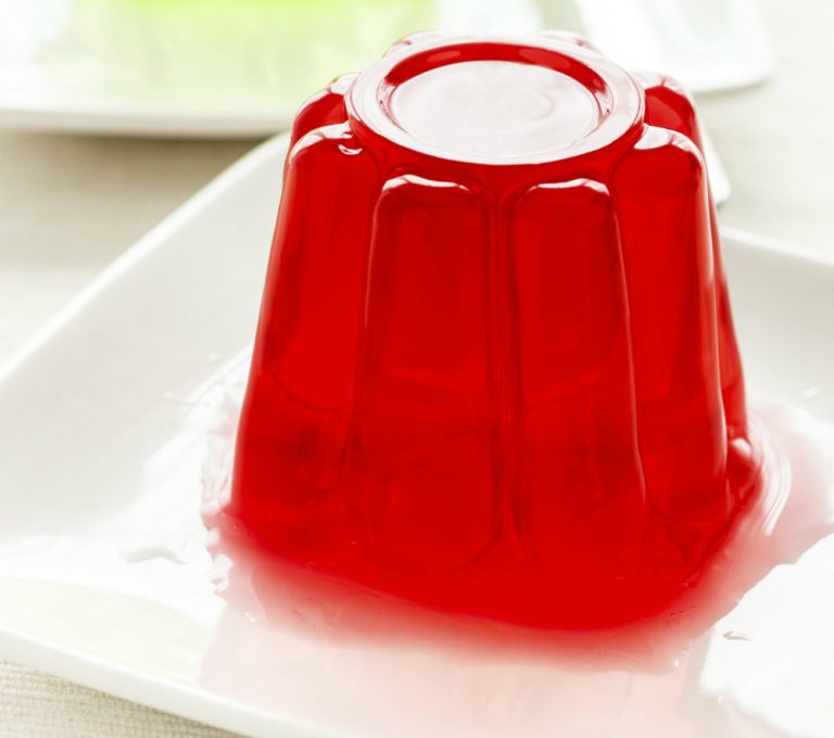 Cómo hacer gelatina de sabores en casa