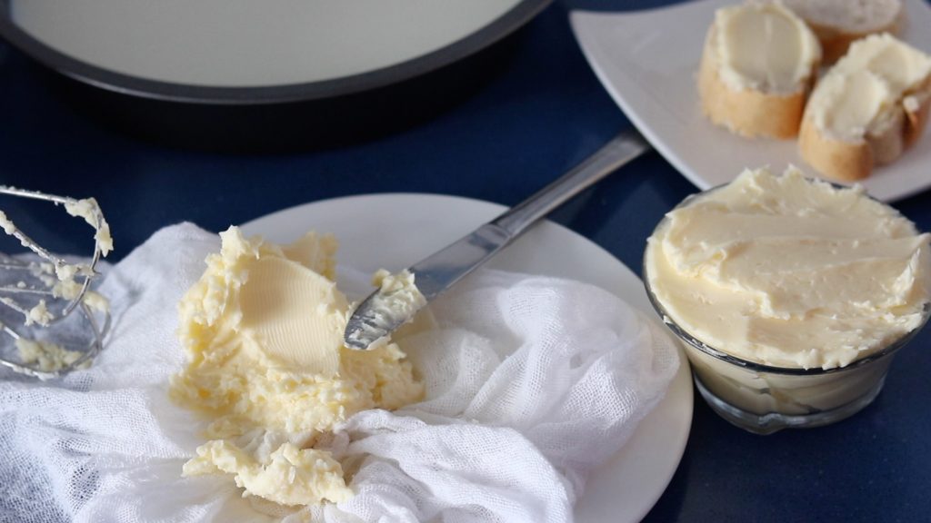 Ingredientes para hacer Mantequilla casera con nata: