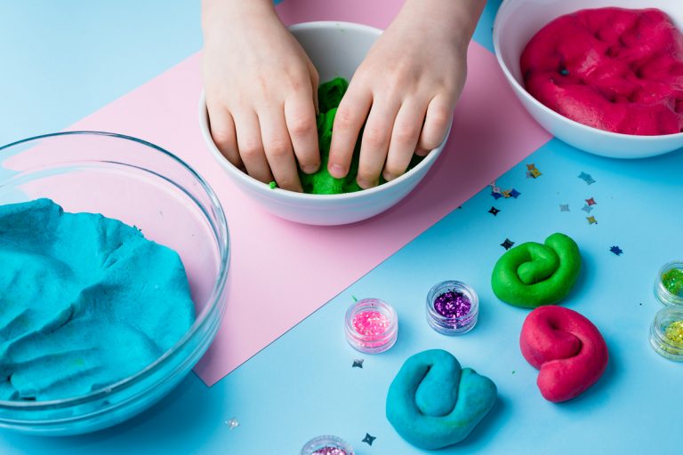 Cómo hacer plastilina casera y segura