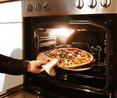 Cómo hacer una pizza con forma de corazón con los ingredientes que más te gusten 5 ¿Cuánto tiempo puedes hornear esta pizza?