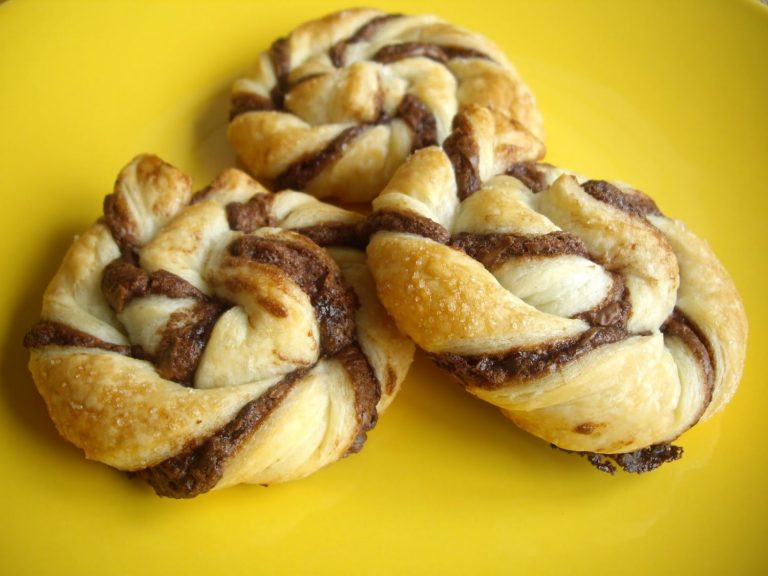 Cómo hacer unas caracolas de hojaldre y Nutella (o Nocilla)