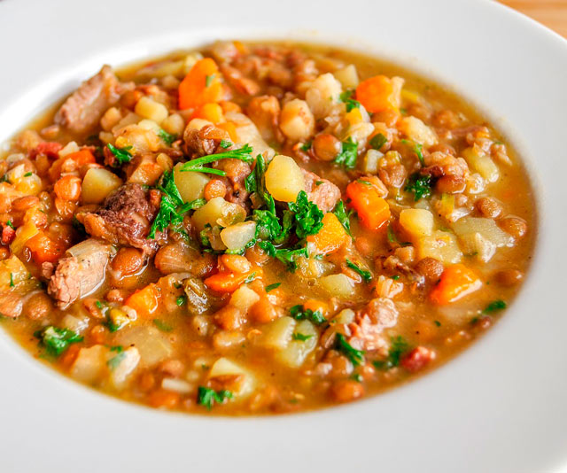 Cómo hacer unas lentejas con jamón y patatas para rebañar el plato 11 Otra forma de preparar las lentejas con jamón y patatas