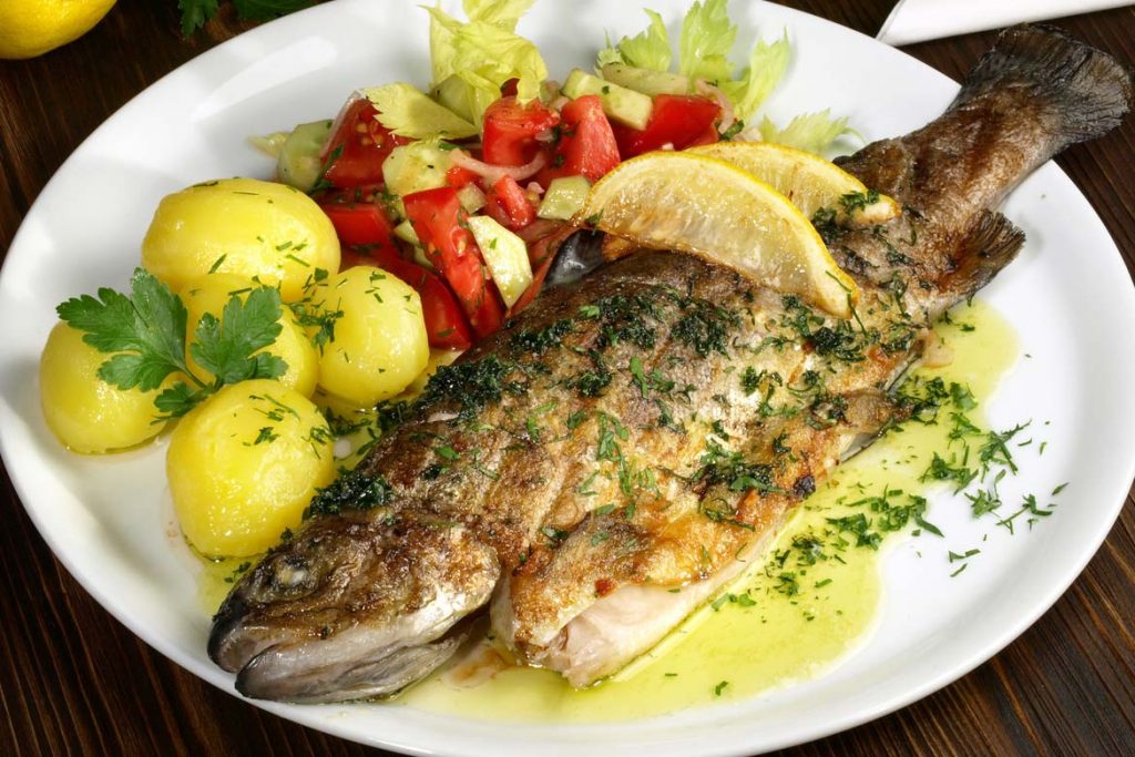 Cómo hacer unas truchas a la navarra 36 ¿Qué es la trucha a la navarra?