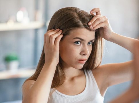 Cómo lavar el pelo sin agua ni champú Cómo lavar el pelo sin agua ni champú