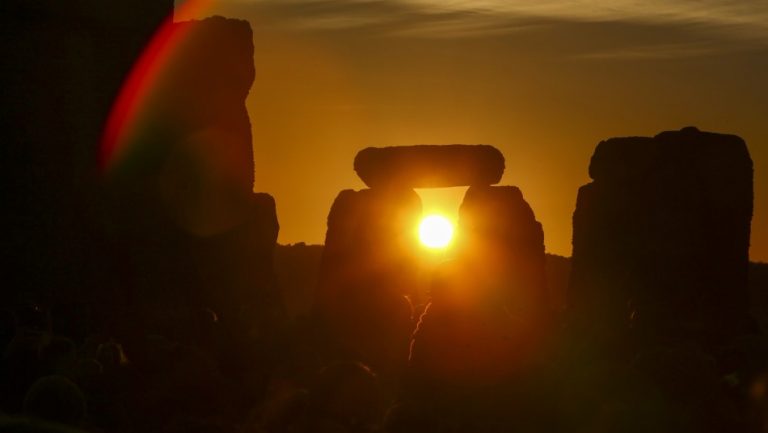 Solsticio de verano 2026 en España: 5 enclaves megalíticos para vivirlo como en la prehistoria