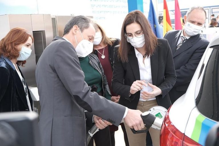 Duque expresa su apoyo al Centro Nacional del Hidrógeno de Puertollano