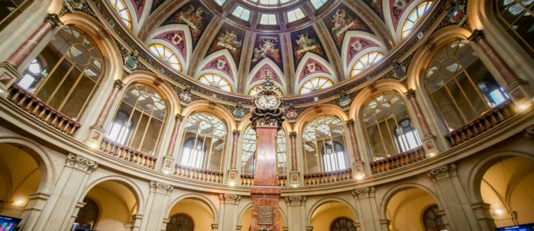 El Ibex 35 se da la vuelta y recupera los 8.300 puntos en la media sesión (+0,17%)